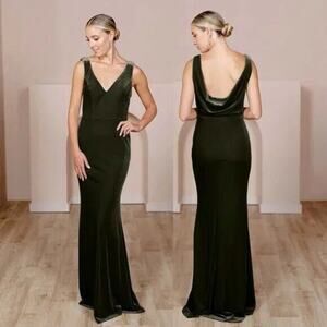 Revelry Dakota Emerald Cowl Back Velvet Dress Size 4 Gown Lined Prom